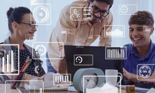 Recul, analyse et approche stratégique pour des solutions digitales durables.